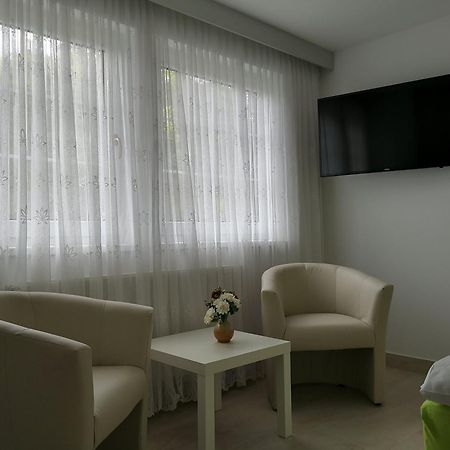 Hotel Milan Vopicka Hluboká nad Vltavou Eksteriør billede